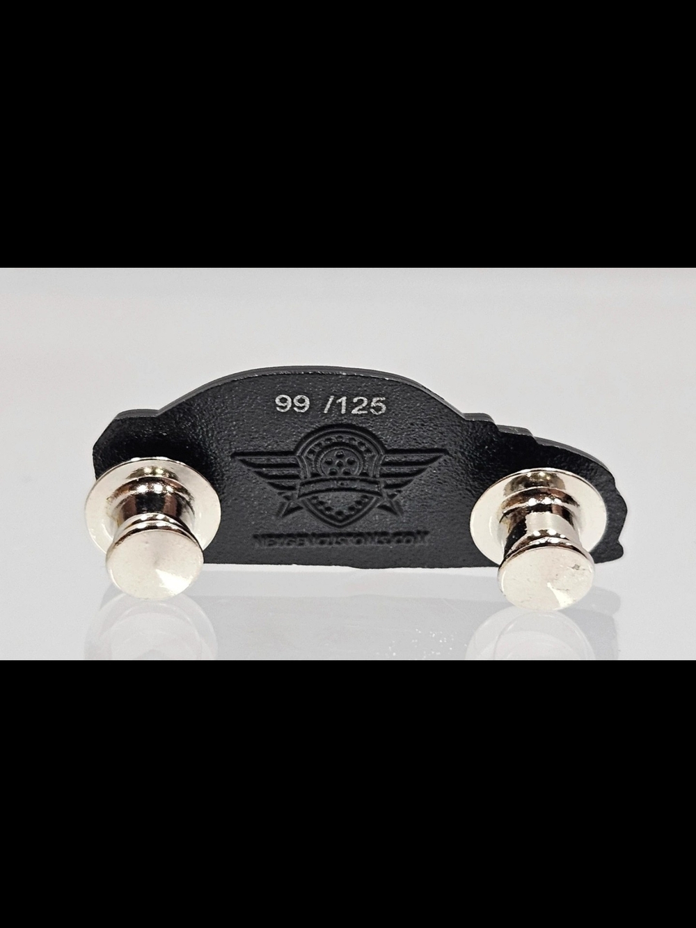 Leam Custom Pin - Picture 2 of 4